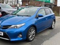TOYOTA AURIS