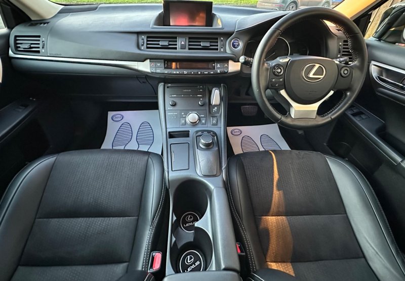 LEXUS CT