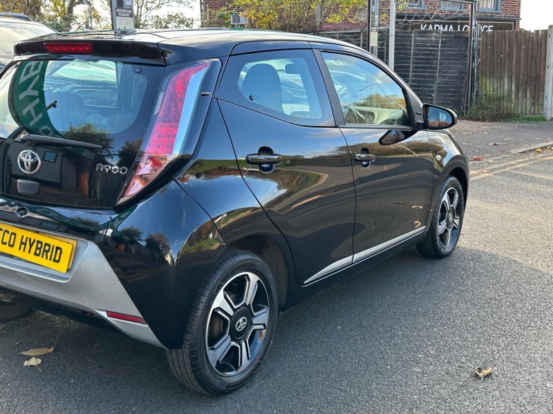TOYOTA AYGO