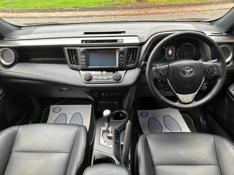 TOYOTA RAV4