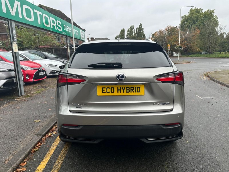 LEXUS NX