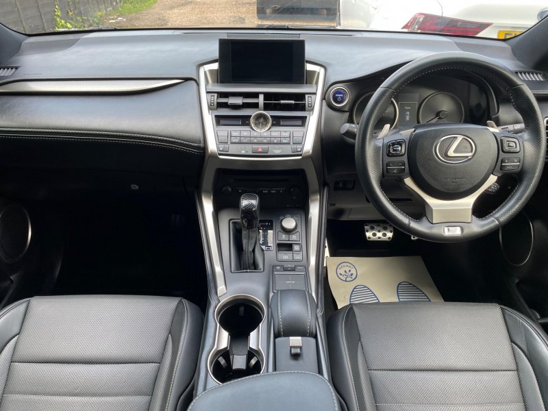 LEXUS NX