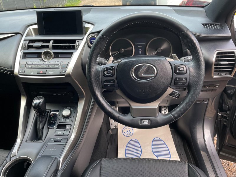LEXUS NX