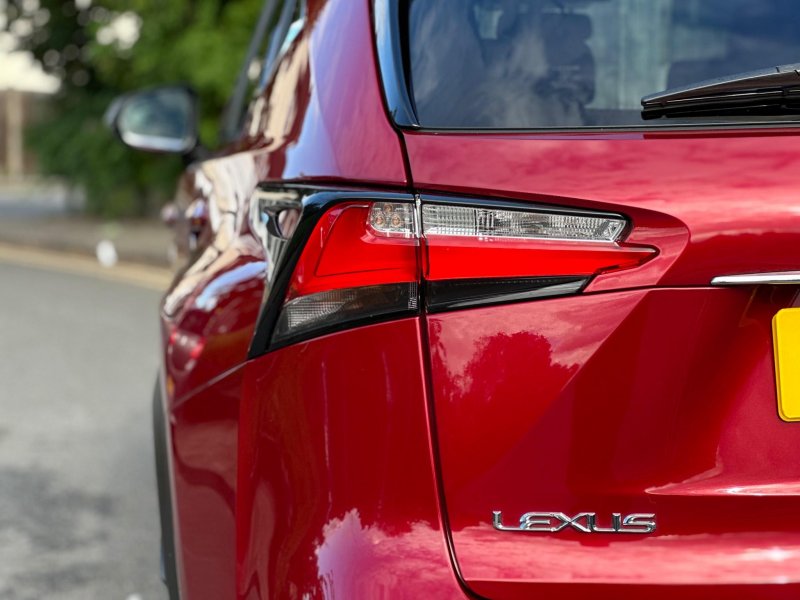 LEXUS NX