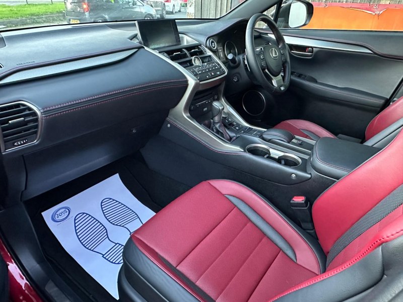 LEXUS NX