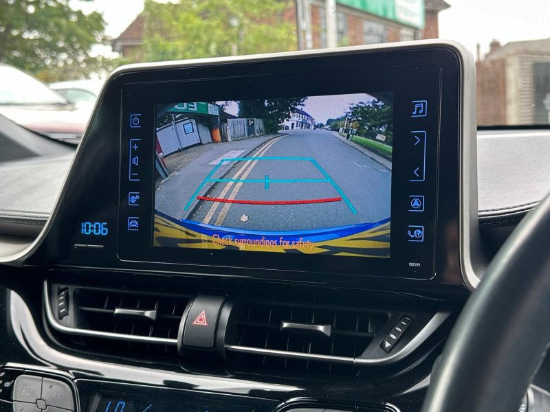 TOYOTA C-HR
