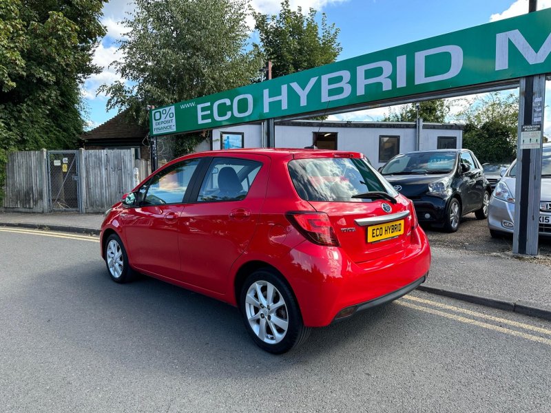 TOYOTA YARIS