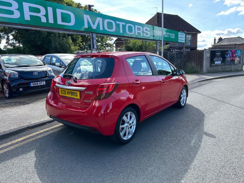 TOYOTA YARIS
