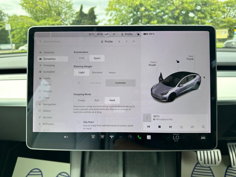 TESLA MODEL 3