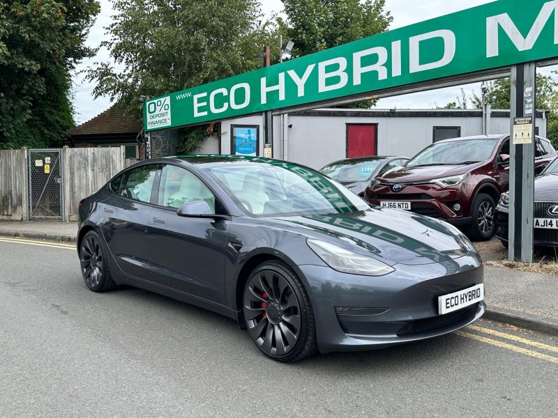 TESLA MODEL 3