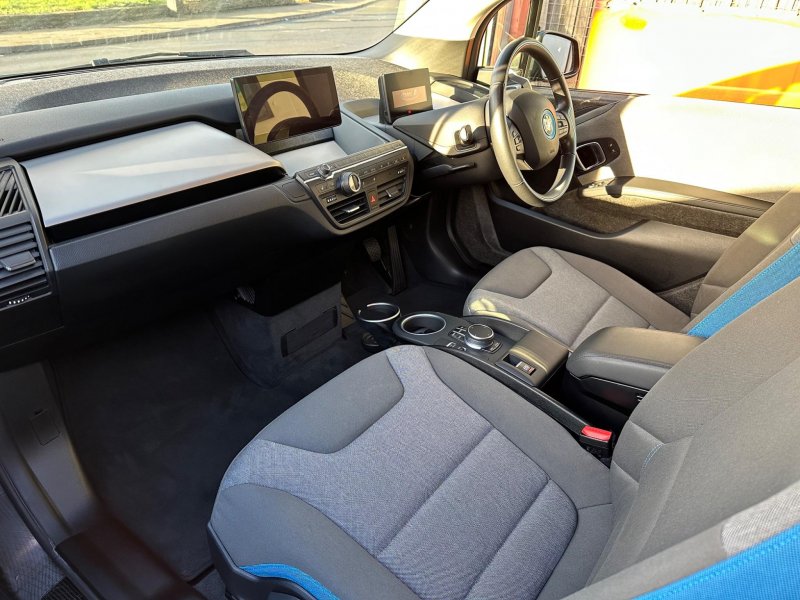 BMW I3