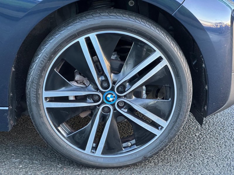 BMW I3