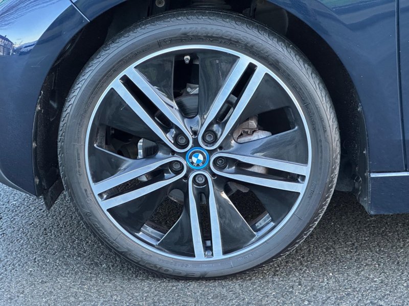 BMW I3