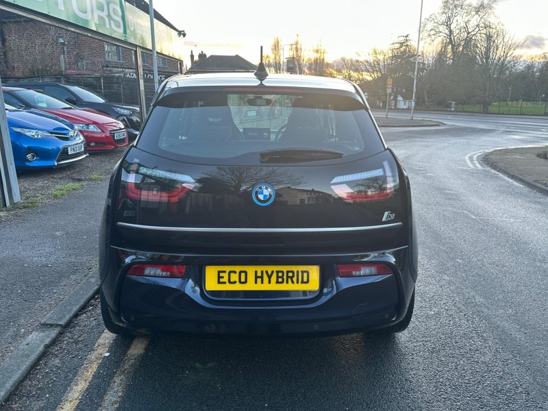 BMW I3