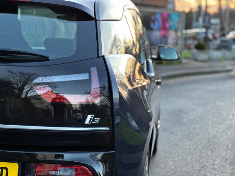 BMW I3