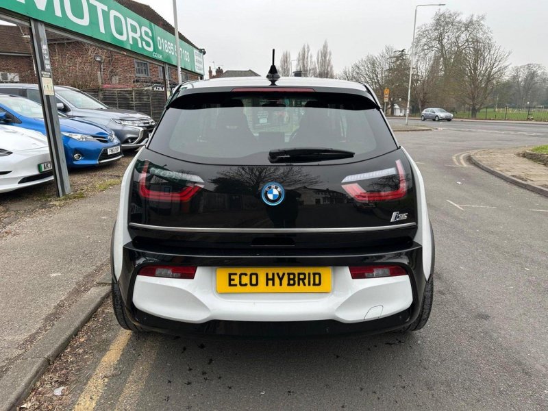 BMW I3