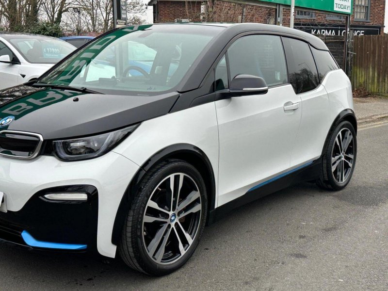 BMW I3