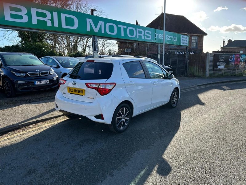 TOYOTA YARIS