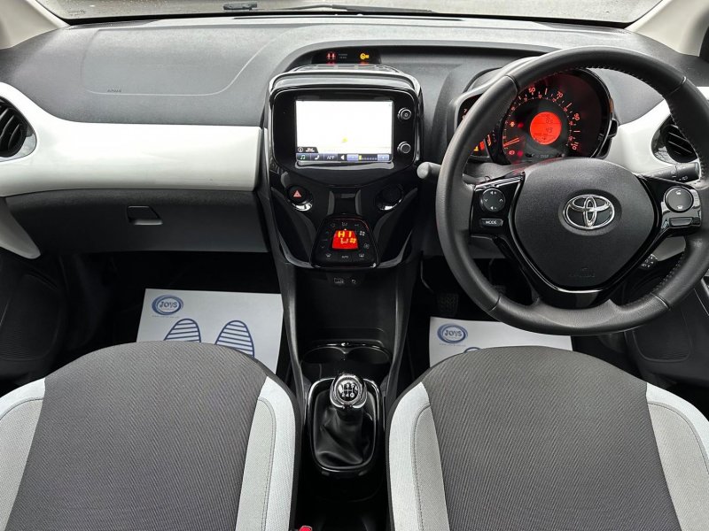 TOYOTA AYGO