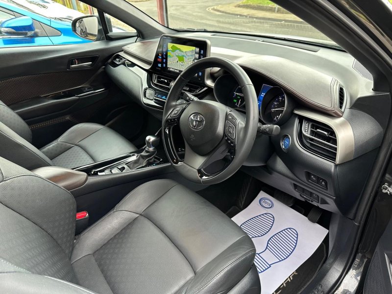 TOYOTA C-HR