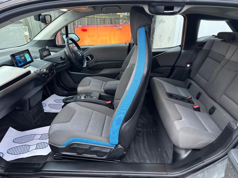 BMW I3