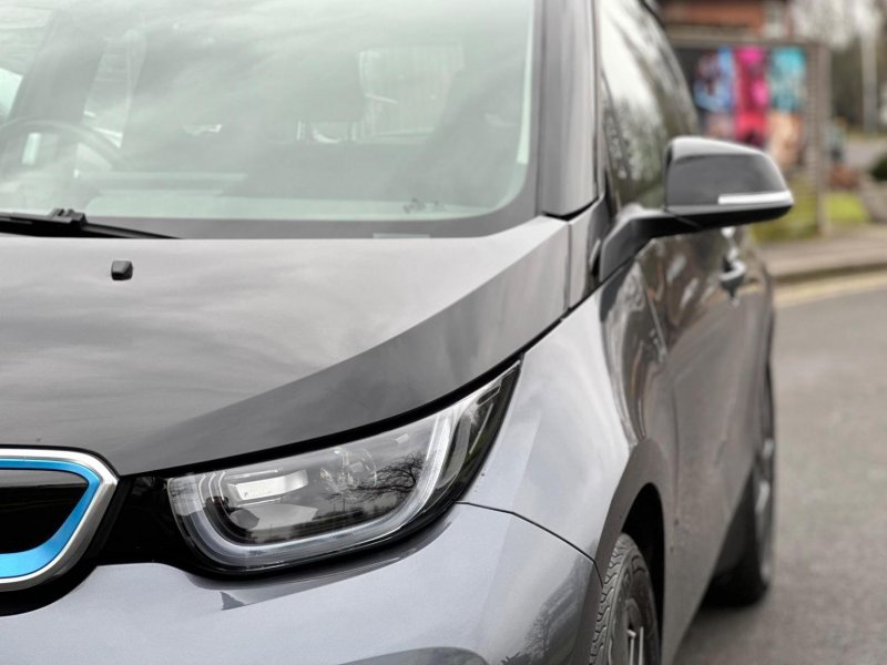 BMW I3