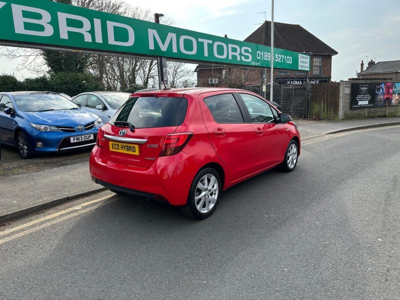 TOYOTA YARIS