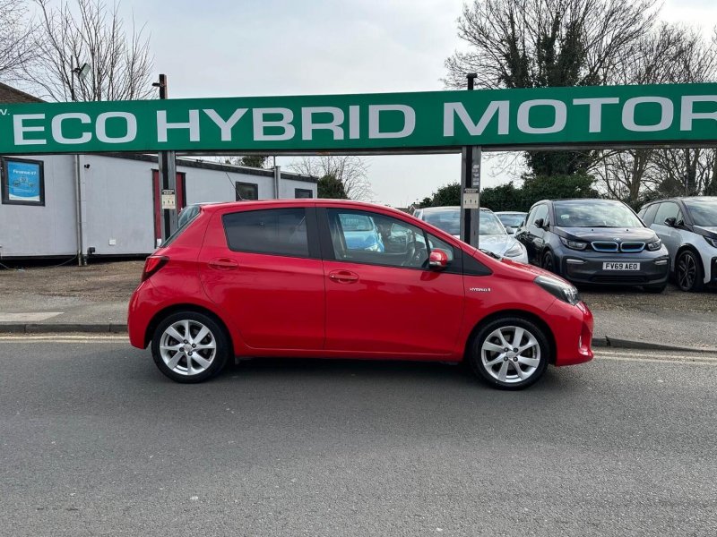 TOYOTA YARIS