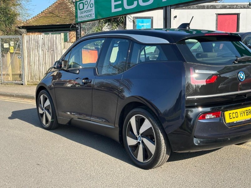 BMW I3
