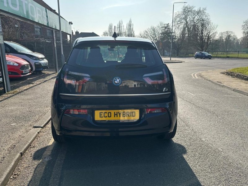 BMW I3