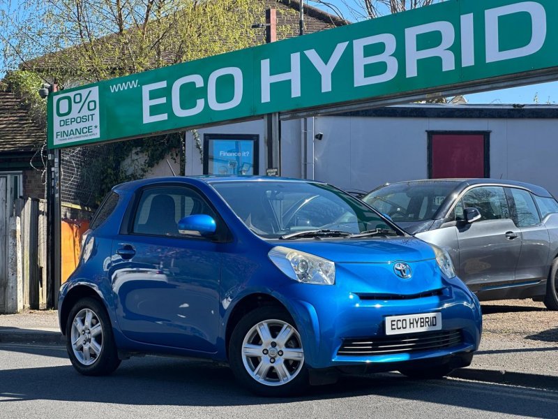 TOYOTA IQ