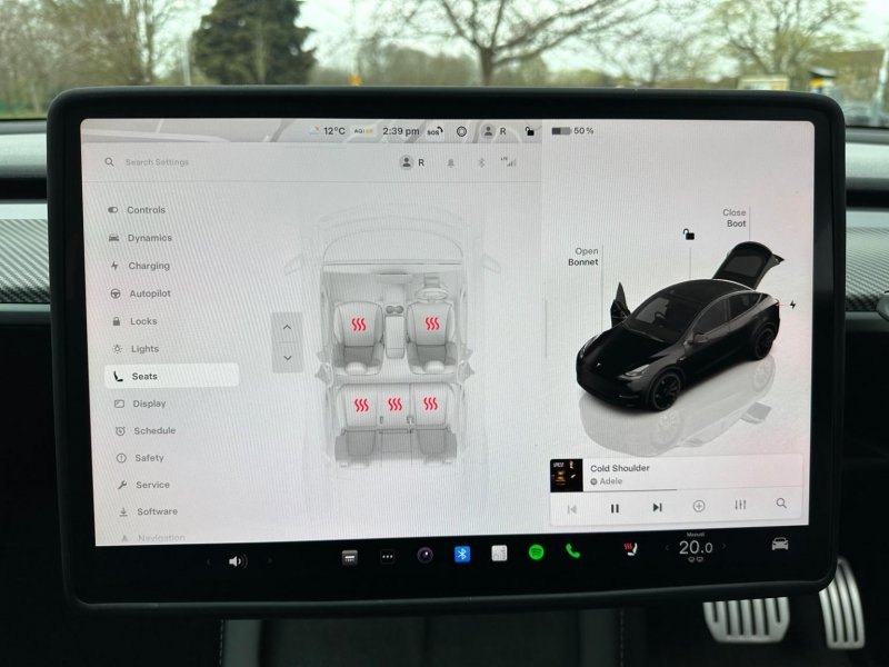 TESLA MODEL Y