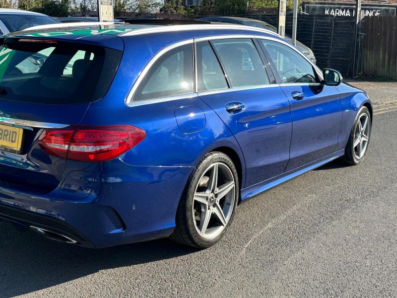 MERCEDES-BENZ C CLASS