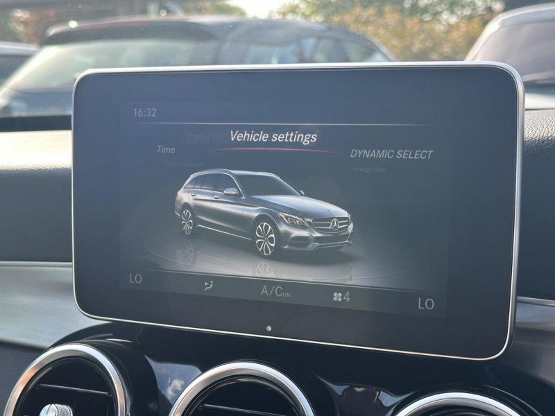 MERCEDES-BENZ C CLASS