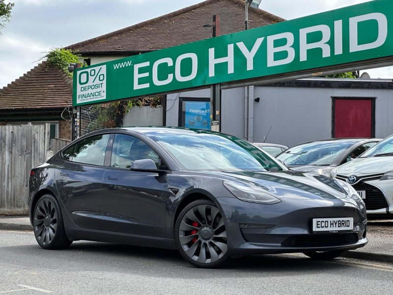 TESLA MODEL 3