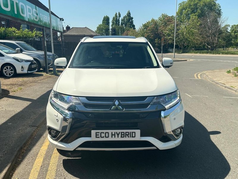MITSUBISHI OUTLANDER