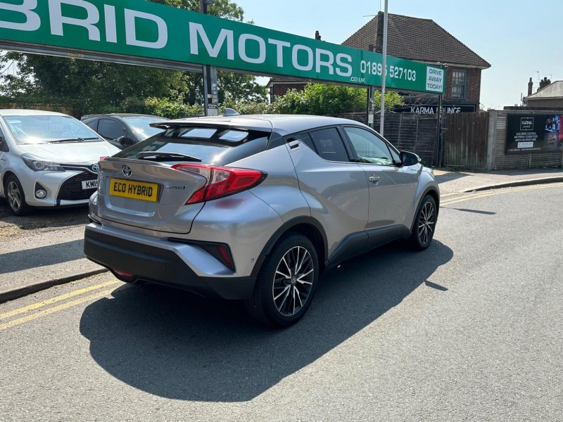 TOYOTA C-HR