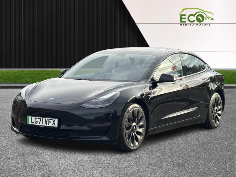 TESLA MODEL 3