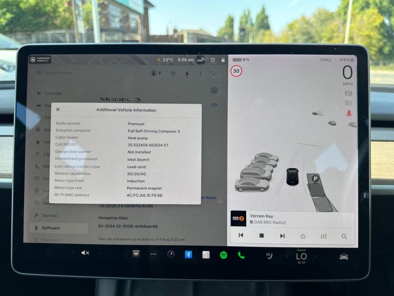 TESLA MODEL 3