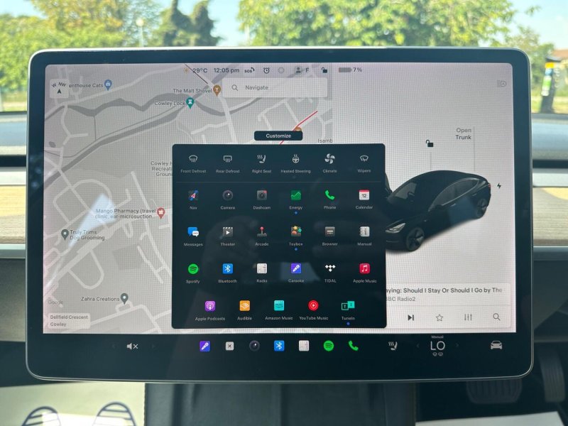 TESLA MODEL 3